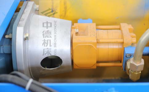 ZDPK-8025采用國(guó)內(nèi)一流品牌電機(jī)及油泵，動(dòng)力強(qiáng)勁，噪音低.jpg